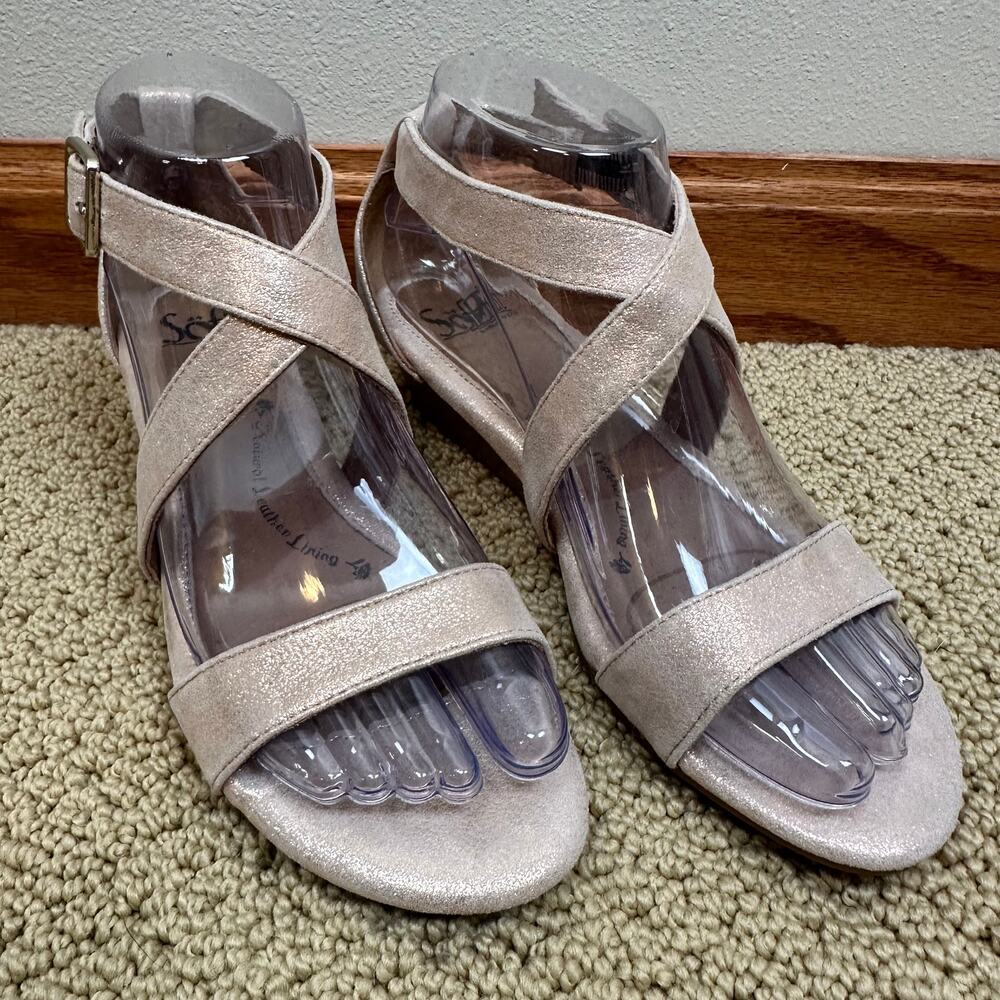 Sofft Innis Rose Gold Low Heel Wedge Sandals Strappy Leather Women's 6 Comfort